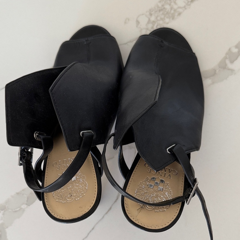 Vince Camuto Elegant Black Sandals